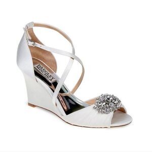 New Badgley Mischka Tacey White Satin Crystal Jeweled Bridal Wedge Heels…